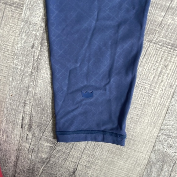 SHEFIT Boss Leggings - Picture 11 of 12